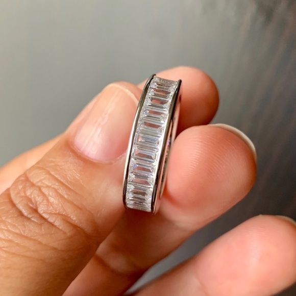 Stunning Baguette Infinity Band